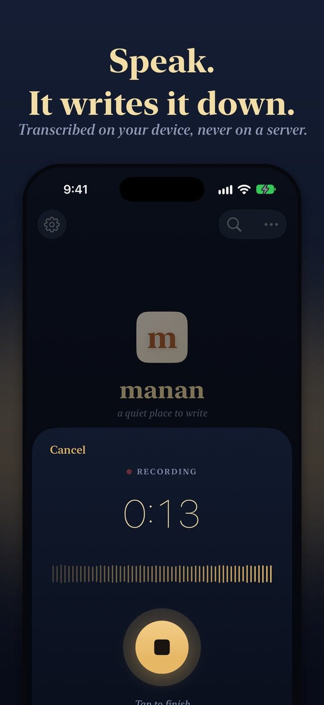 Recording a voice note in the Midnight theme